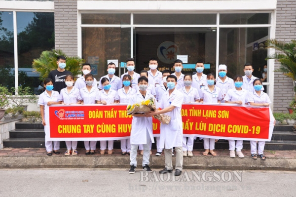 21 nhân viên y tế Bệnh viện Đa khoa tỉnh lên đường hỗ trợ Hữu Lũng phòng, chống dịch Covid-19