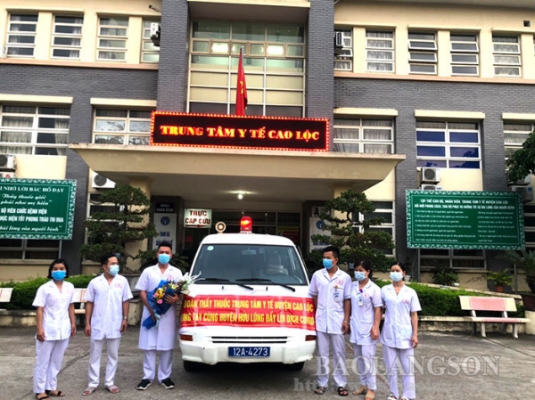 99 cán bộ, viên chức ngành y tế tình nguyện lên đường hỗ trợ huyện Hữu Lũng phòng chống dịch Covid-19