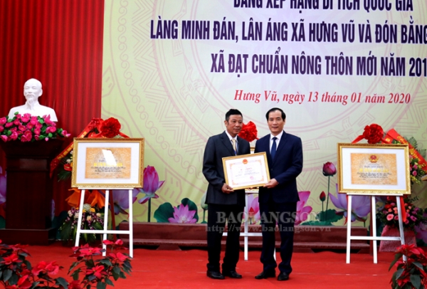 Xã Hưng Vũ đón bằng xếp hạng di tích quốc gia và bằng công nhận đạt chuẩn nông thôn mới